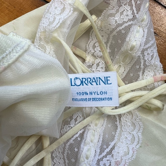 Vintage Lorraine Lingerie One Piece - Like New Condition - Picture 7 of 7